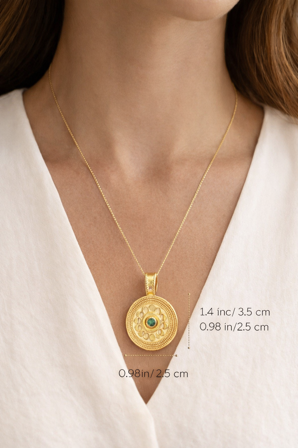 Moon Phase Pendant in 18K Gold with Natural Emerald – Exclusive Vulcany Design